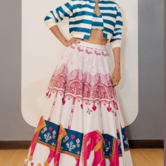 Beautiful butter silk skirt and top with a shrug/ jacket - Picture 4 of 4